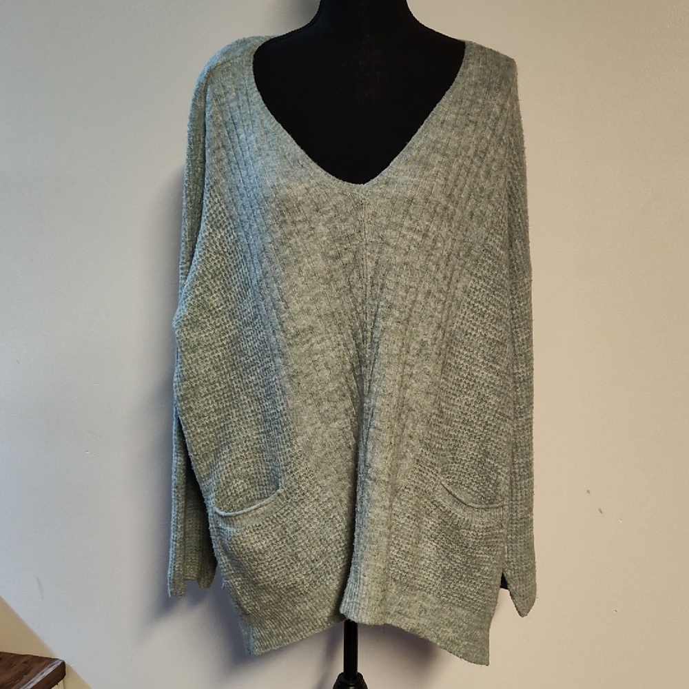 Cozy Women's Sweater in Light Gray